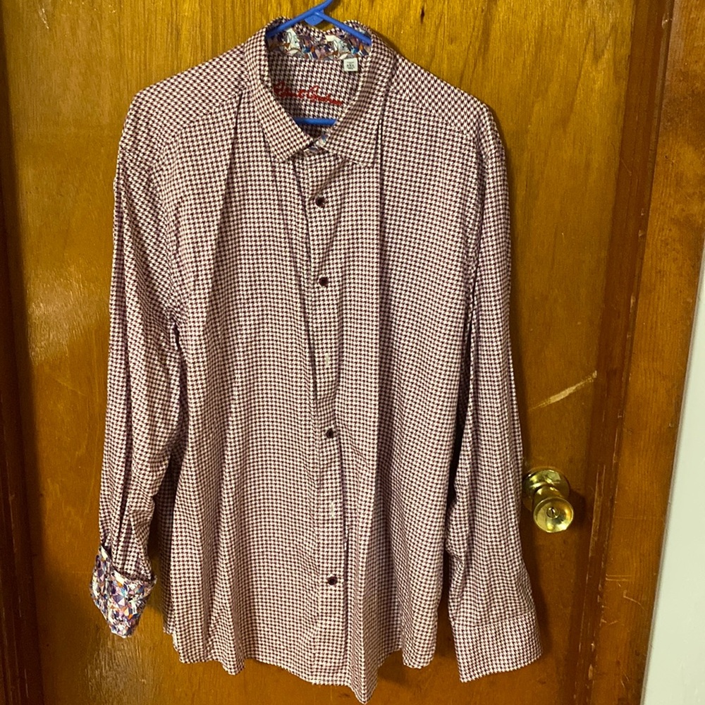 Robert Graham Men’s Casual Button Down Shirt 3XL Red/White with Skull Motif Cuff